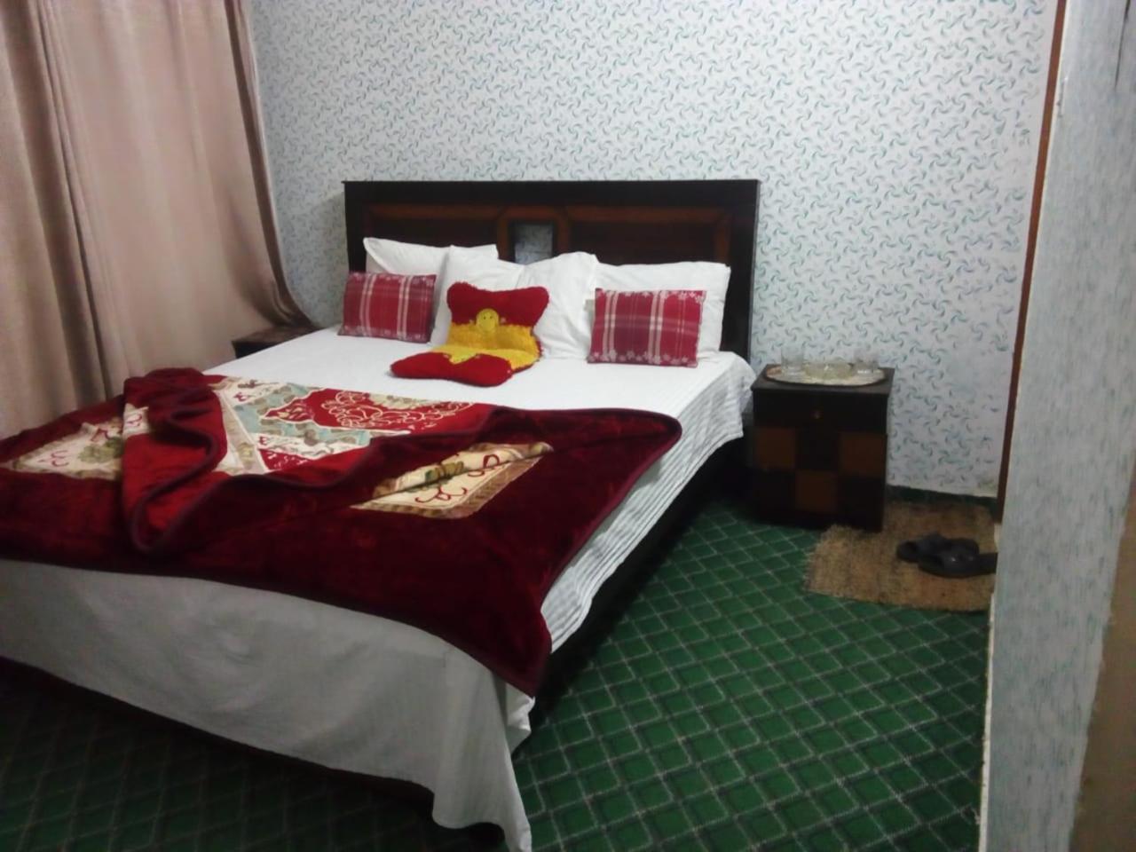 New City Lodges Guesthouse Islamabad Habitación foto
